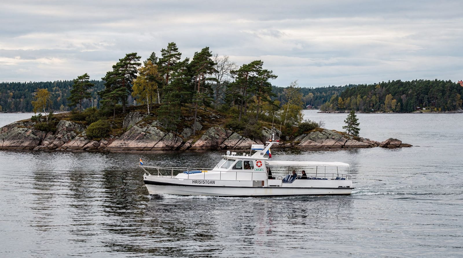 Stockholm archipelago 2-hour boat tour: complete guide — Full guide to Stockholm's 2-hour archipelago boat tour: what you see, departure 