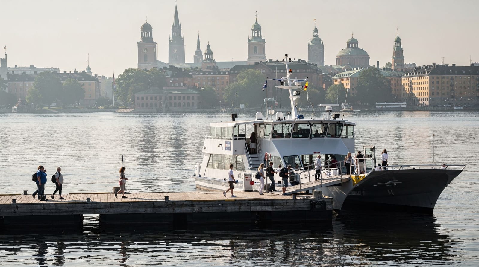 Stockholm archipelago day trips compared: which island to choose — Honest comparison of Stockholm archipelago day trips — Vaxholm, Grinda, Sandhamn