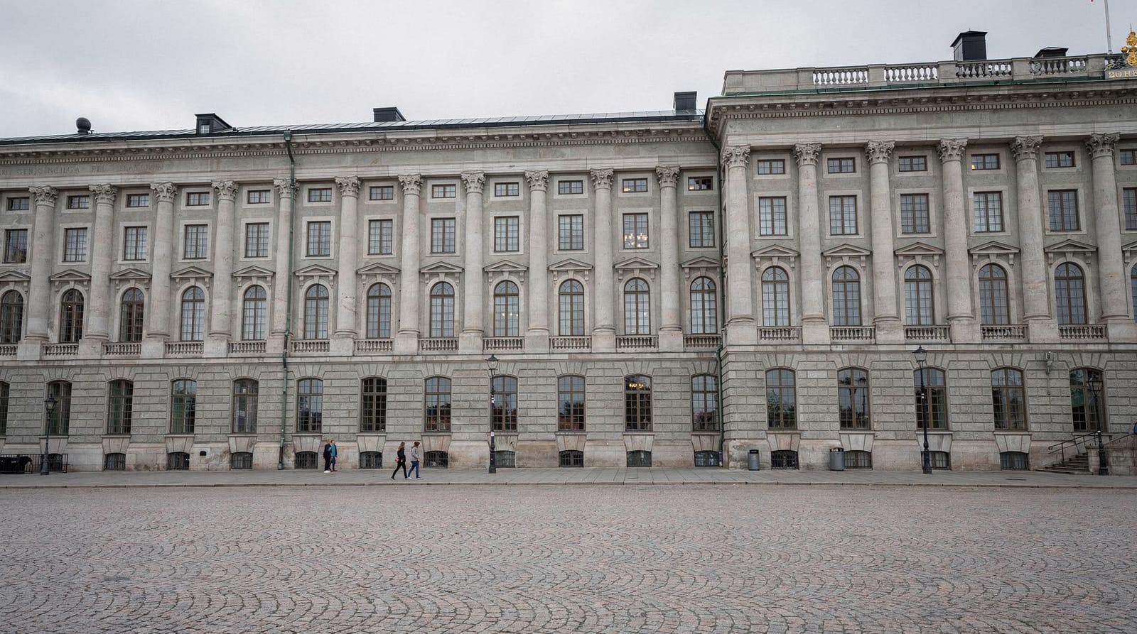 Guida al Palazzo Reale di Stoccolma: il più grande palazzo reale funzionante d'Europa — Guida completa al Palazzo Reale di Stoccolma a Gamla Stan: biglietti, cosa veder