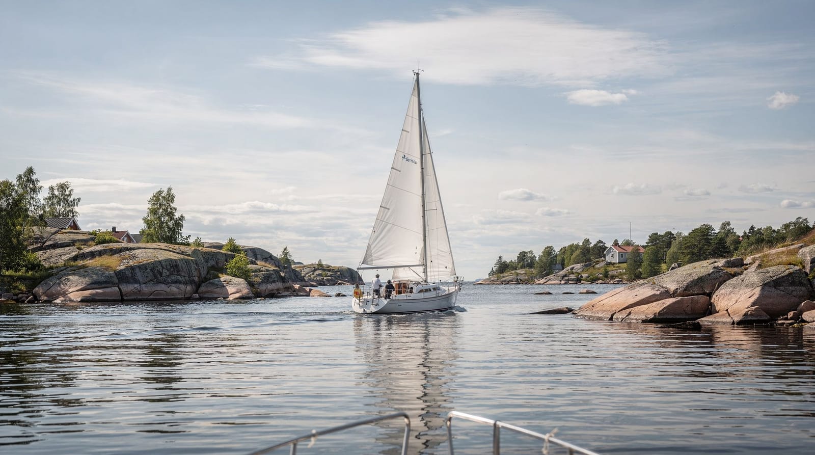 Sailing in Stockholm's archipelago: charters, tours, and how to go — Sailing in Stockholm's archipelago: skippered charters from 3,500 SEK/day, guide