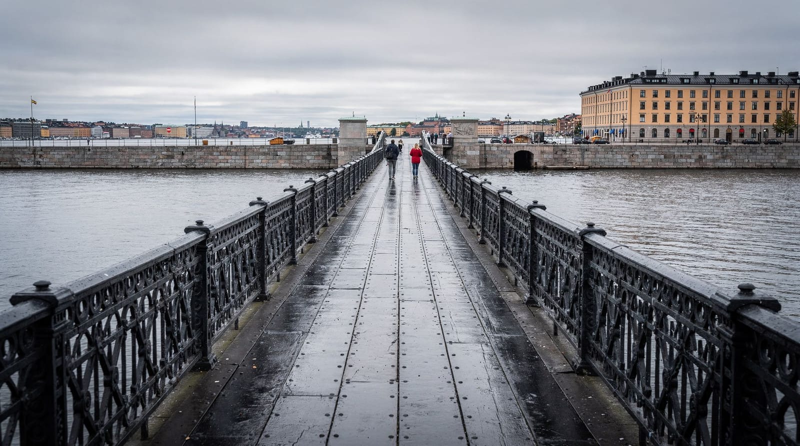 Self-guided walking tours of Stockholm: routes, apps & free resources — Best self-guided walking routes through Stockholm: Gamla Stan, Djurgården, Söder
