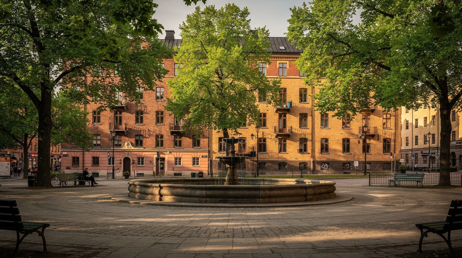 Södermalm neighborhood deep dive: Stockholm's south island — Södermalm guide: Monteliusvägen views, Mariatorget, Hornstull market, SoFo distr