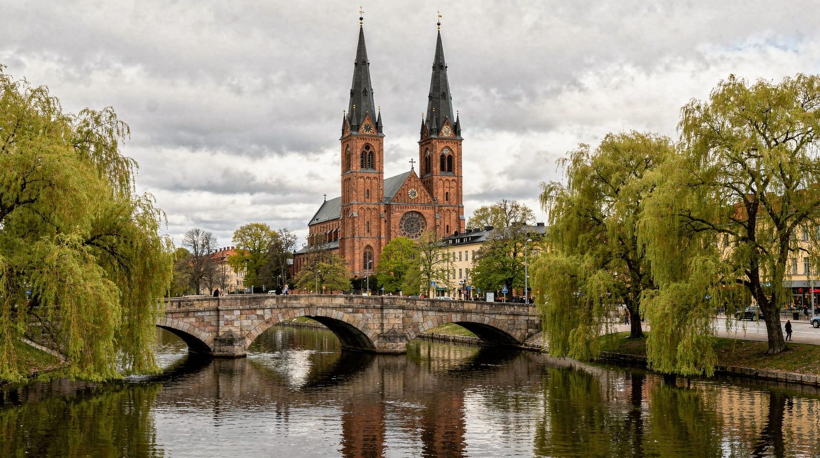 Uppsala day trip from Stockholm: cathedral, university & Viking mounds