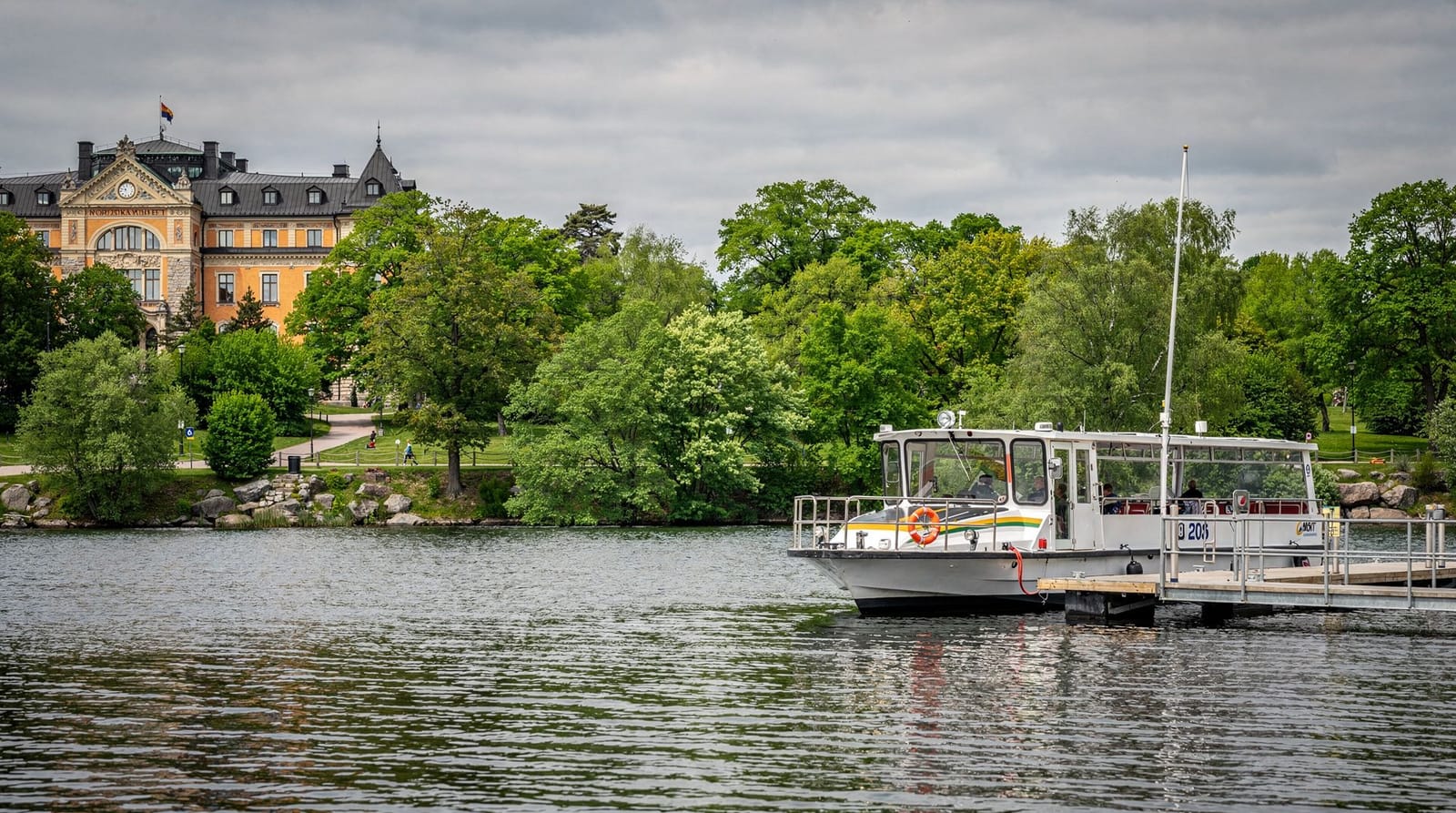 Stockholm hop-on hop-off bus and boat review: is the pass worth buying? — Honest review of Stockholm's City Sightseeing hop-on hop-off bus and boat pass. 